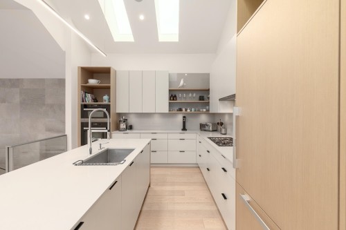 2732 Wall Street, Vancouver, BC 