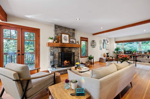 6524 Wellington Avenue, West Vancouver, BC 