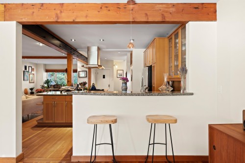 6524 Wellington Avenue, West Vancouver, BC 