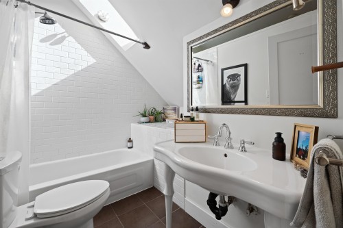 6524 Wellington Avenue, West Vancouver, BC 