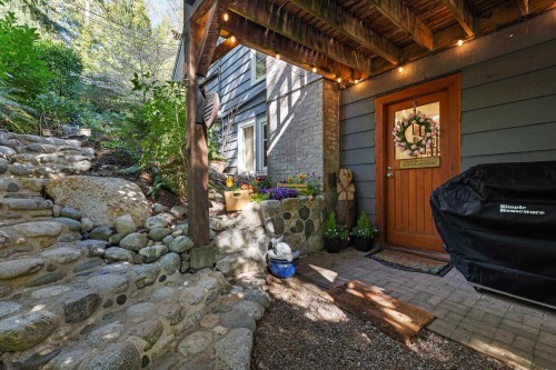 6524 Wellington Avenue, West Vancouver, BC 