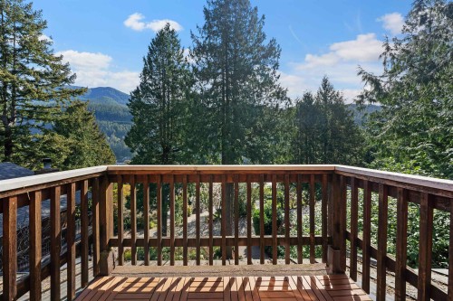 6524 Wellington Avenue, West Vancouver, BC 