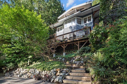 6524 Wellington Avenue, West Vancouver, BC 