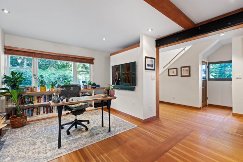6524 Wellington Avenue, West Vancouver, BC 