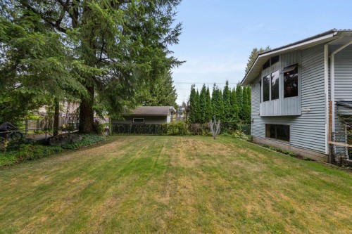 674 Blue Mountain Street, Coquitlam, BC 