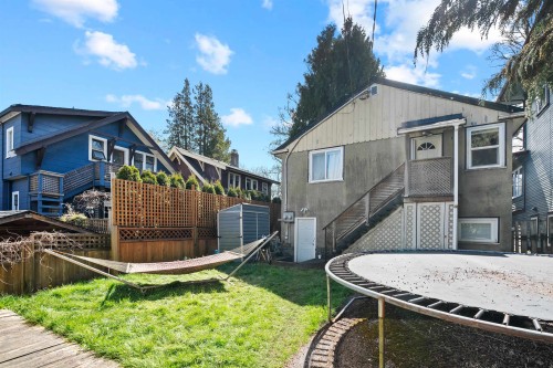 905 23 Avenue W, Vancouver, BC 