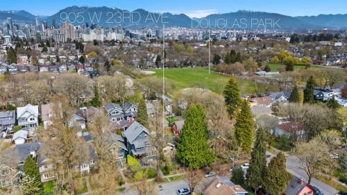 905 23 Avenue W, Vancouver, BC 