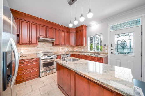 1312 Tenth Street, New Westminster, BC 