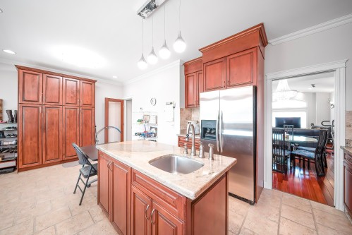 1312 Tenth Street, New Westminster, BC 