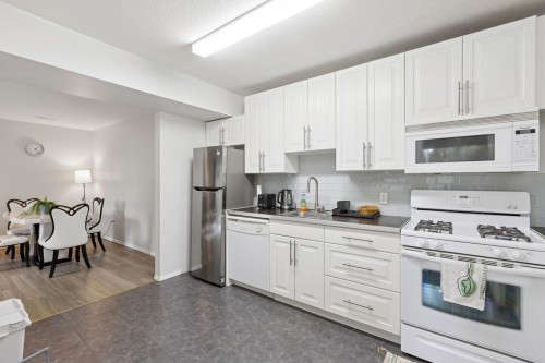 3638 Maginnis Avenue, North Vancouver, BC 
