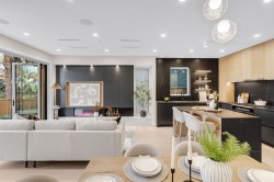 2-2764 14th Avenue W Vancouver, BC V6K 2X2