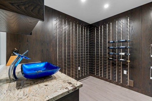 2052 Inglewood Avenue, West Vancouver, BC 