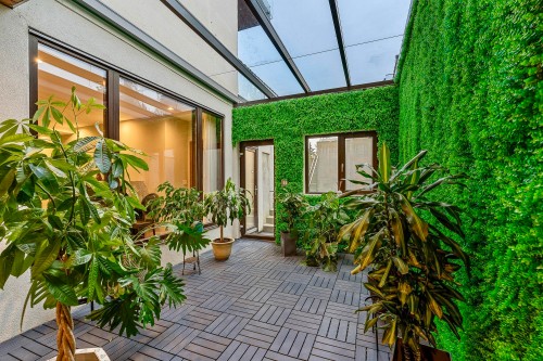 2052 Inglewood Avenue, West Vancouver, BC 