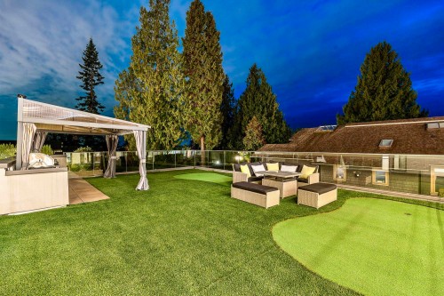 2052 Inglewood Avenue, West Vancouver, BC 