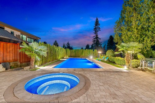 2052 Inglewood Avenue, West Vancouver, BC 