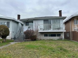 5463 Portland Street Burnaby, BC V5J 2R5