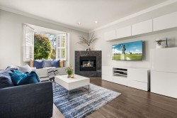 346 14th Street WNorth Vancouver, BC V7M 1P6