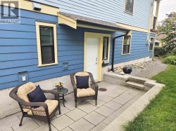 823 Edinburgh Street New Westminster, BC V3M 2V2