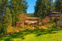 574 Cowan Road Bowen Island, BC V0N 1G2