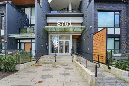 604-8761 University Crescent  Burnaby, BC V5A 0G3
