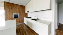 9xx-4650 Brentwood Boulevard Burnaby, BC V5C 0M3