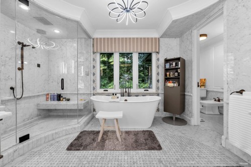 1738 38Th Avenue W, Vancouver, BC 