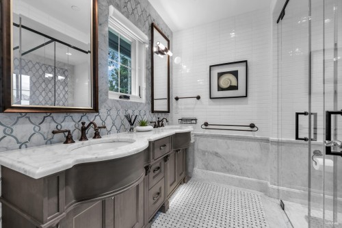 1738 38Th Avenue W, Vancouver, BC 