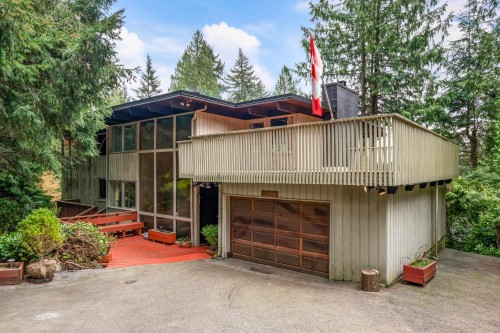 4891 Water Lane  West Vancouver, BC V7W 1K4