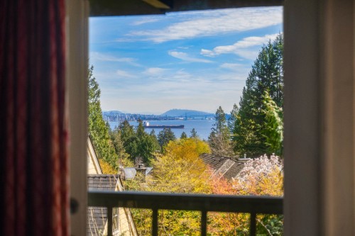 4891 Water Lane, West Vancouver, BC 