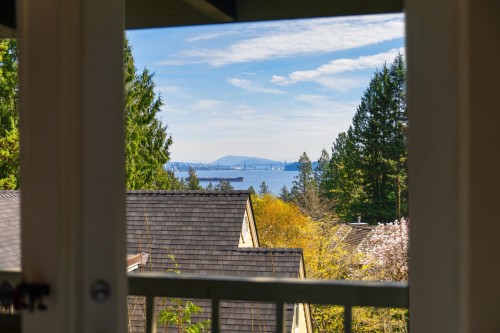 4891 Water Lane, West Vancouver, BC 