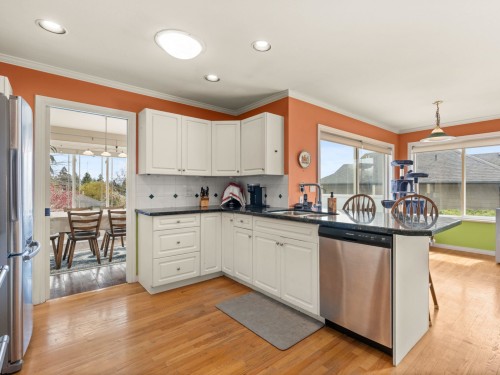 797 Celestial Place, Gibsons, BC 