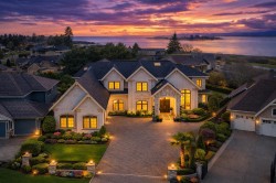 5711 Riverdale Drive  Richmond, BC V7C 2E4