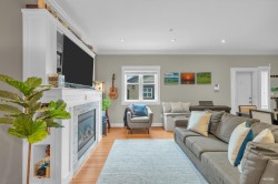 723 12th Avenue E Vancouver, BC V5T 2J1