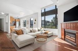 305-2119 Yew Street  Vancouver, BC V6K 3G6