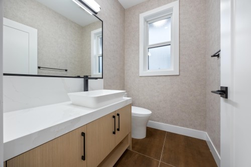 4-6639 Acacia Avenue, Burnaby, BC 