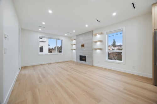 4-6639 Acacia Avenue, Burnaby, BC 