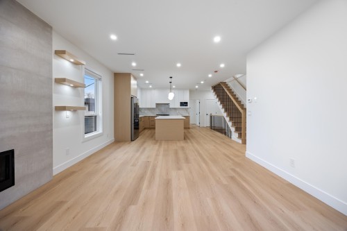 4-6639 Acacia Avenue, Burnaby, BC 