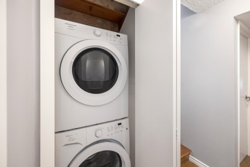 1135 Heritage Boulevard, North Vancouver, BC 