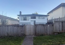 3466 2nd Avenue E Vancouver, BC V5M 1G6