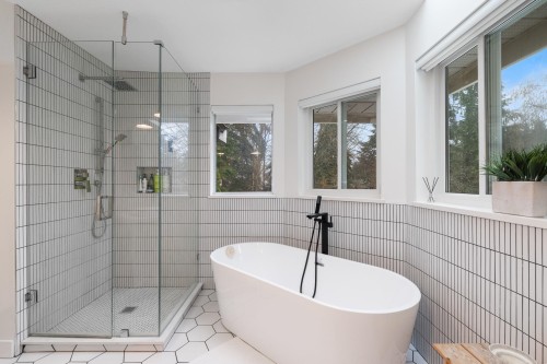 3772 Liverpool Street, Port Coquitlam, BC 