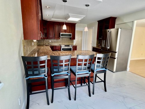 1544 68Th Avenue W, Vancouver, BC 