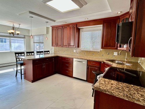 1544 68Th Avenue W, Vancouver, BC 