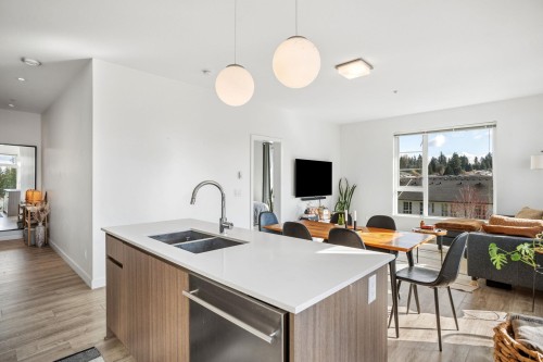 504-516 Foster Avenue, Coquitlam, BC 