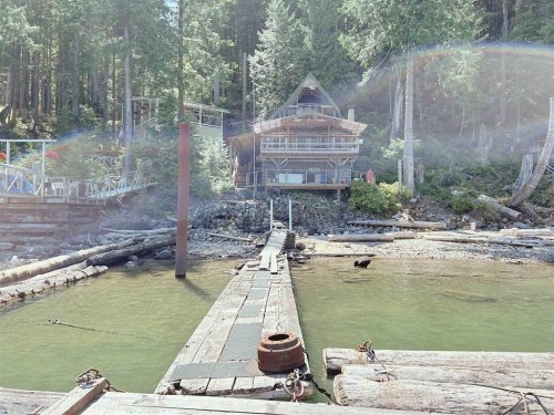 4 Debeck Creek, Pitt Meadows, BC 