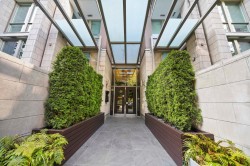 1708-1055 Richards Street  Vancouver, BC V6B 0C2
