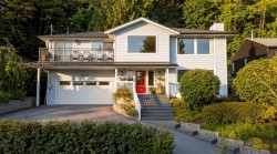 1857 Cliffwood Road  North Vancouver, BC V7G 1S1