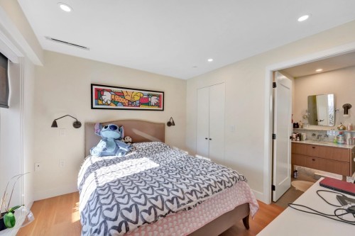 1232 26Th Avenue W, Vancouver, BC 