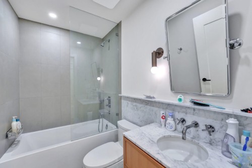 1232 26Th Avenue W, Vancouver, BC 