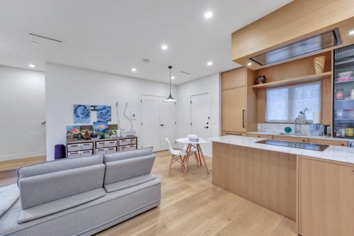 1232 26Th Avenue W, Vancouver, BC 