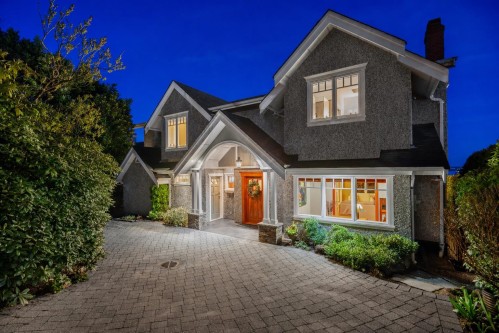 2374 Nelson Avenue, West Vancouver, BC 